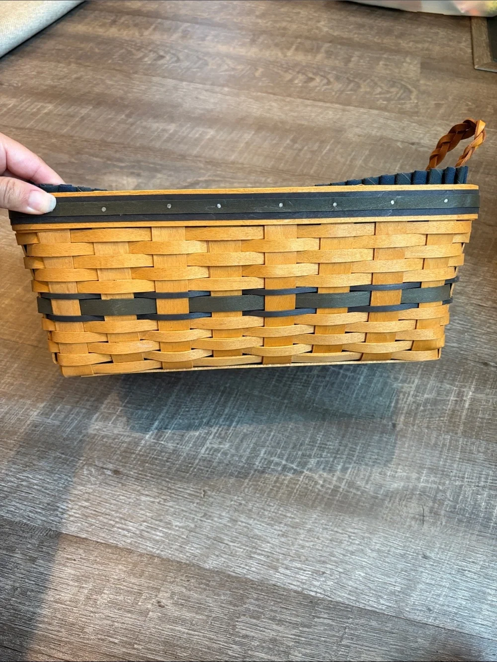 Longaberger 1997 Collectors Club Welcome Home Basket Braided Handles Liner